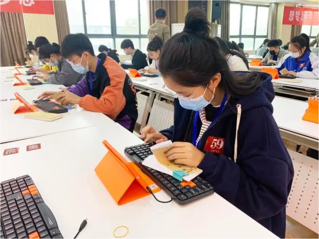 邵阳股票配资，10月15日晚间央视新闻联播要闻集锦